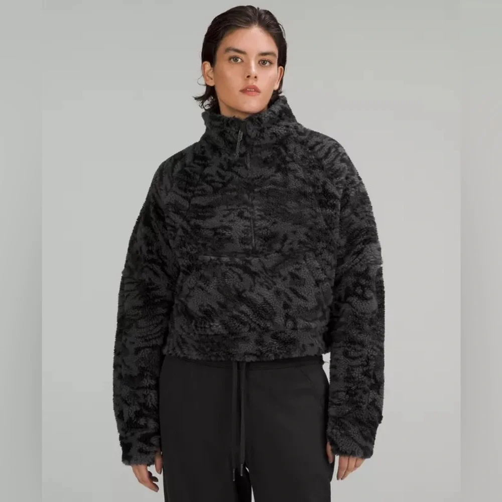 NWT Lululemon Scuba Oversized Fleece Funnel Neck Jacquard Black M/L
